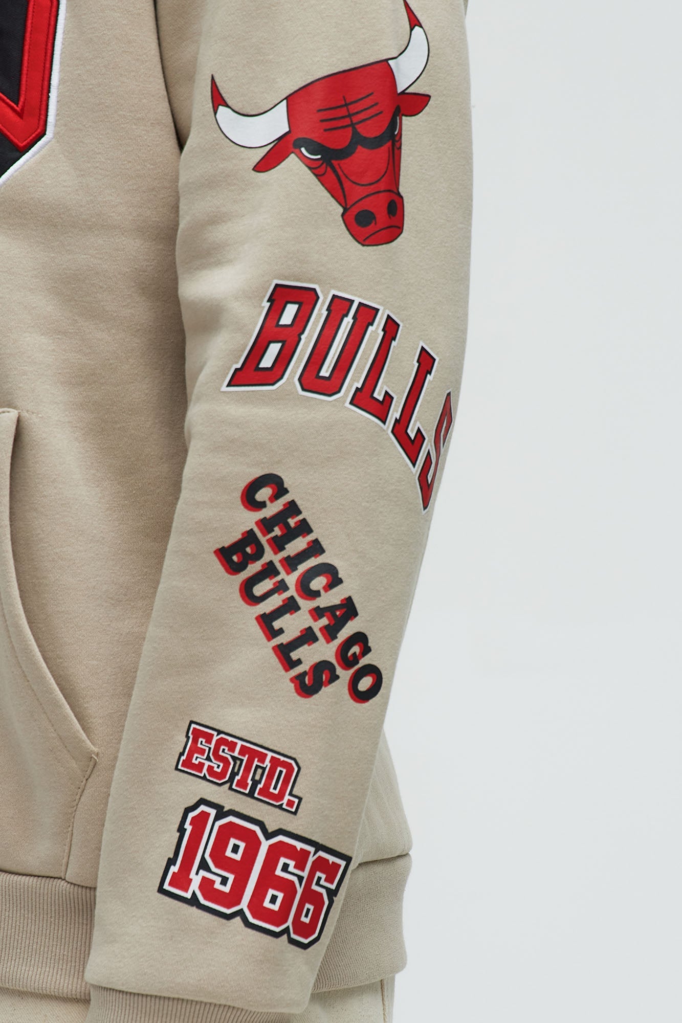 Bulls City Connect Hoodie - Sand