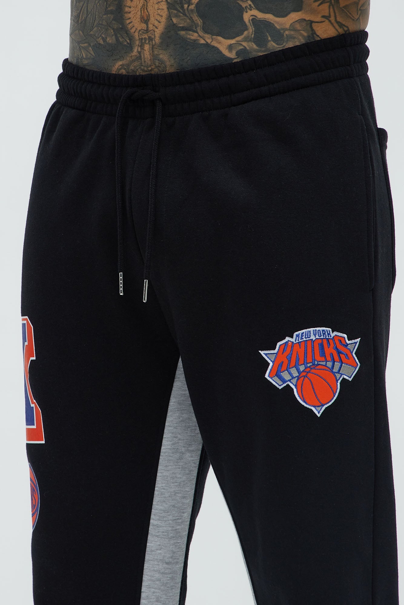 Knicks Backboard Skinny Flare Sweatpants - Blue/Black