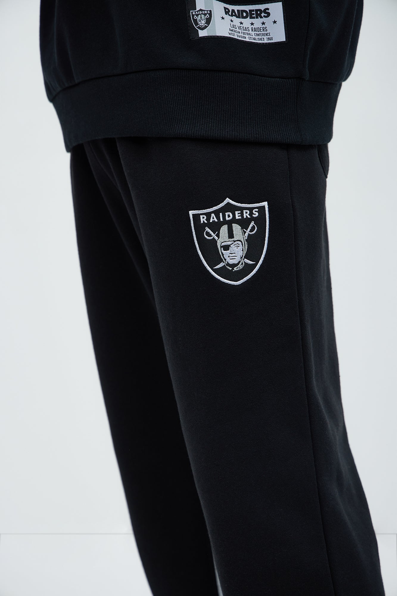 Raiders Bold Flare Sweatpants - Black