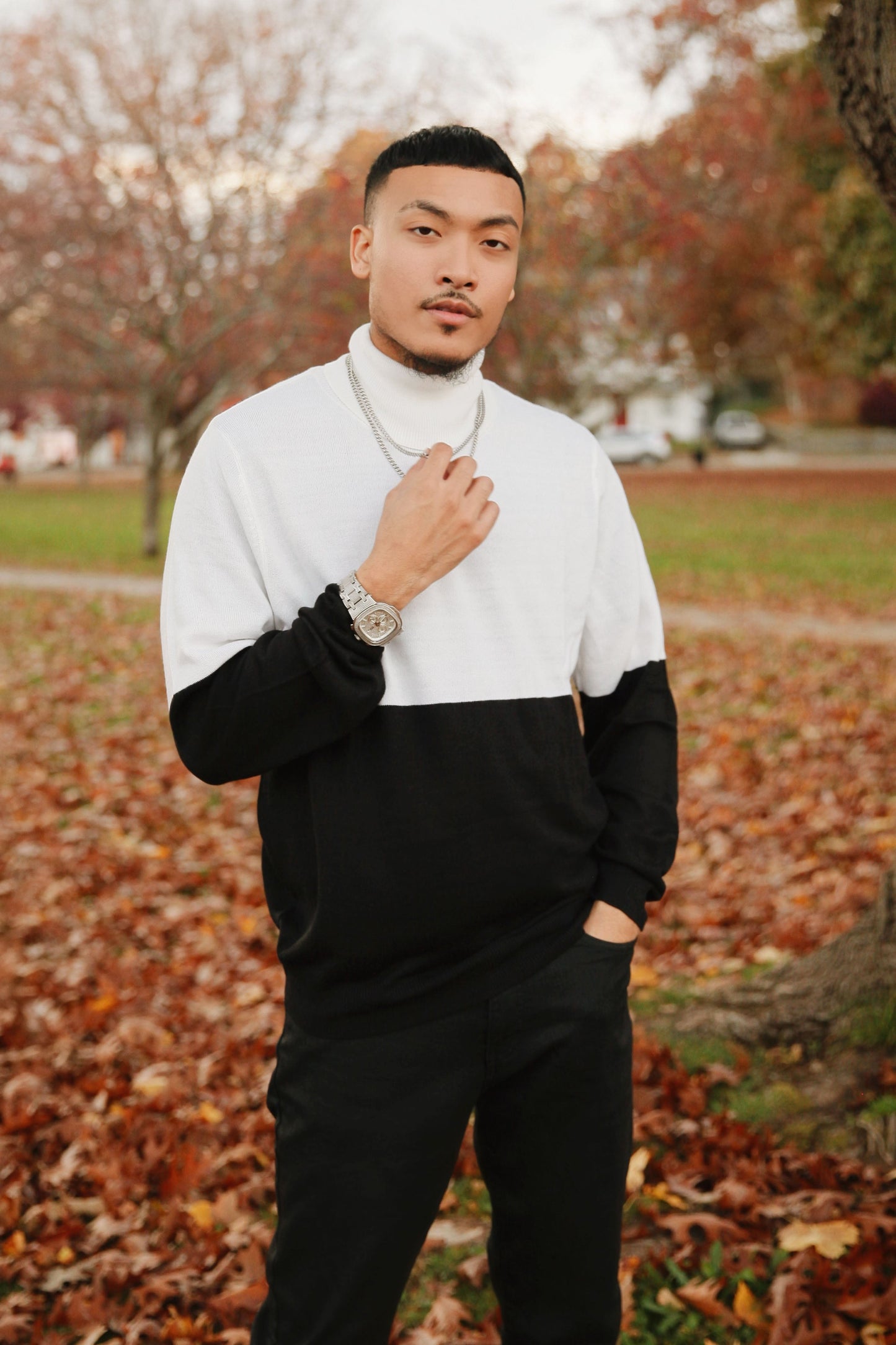 DeAngelo Colorblocked Turtleneck Sweater - Black/White