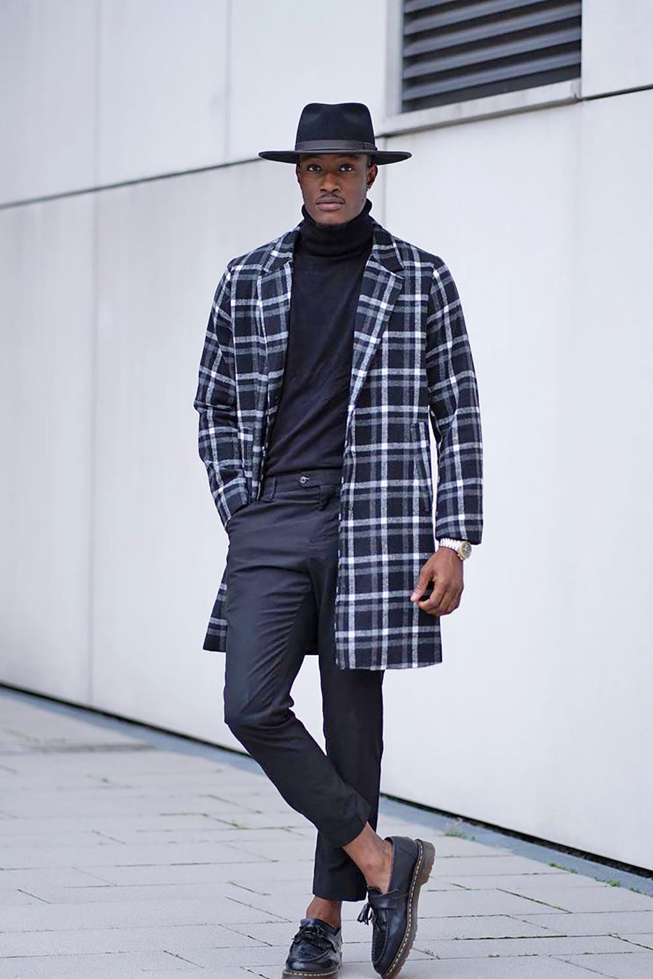 DeAngelo Turtleneck Sweater - Black